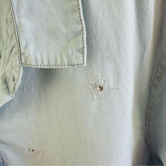 Earl Jeans Crystal Embellished Chambray Long Sleeve Button Top Size 3X - Picture 2 of 5
